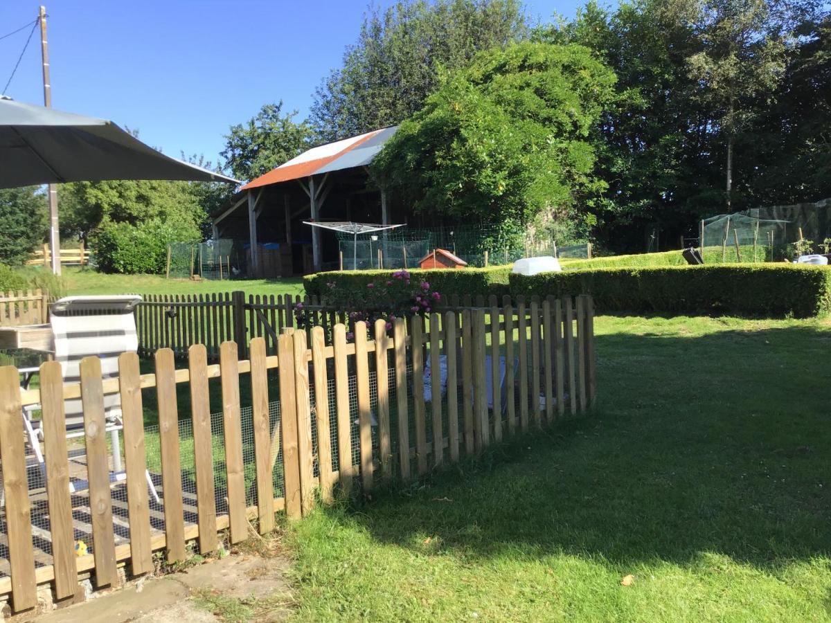 Buais-les-Monts La Ville - Les Petits Champs Bed & Breakfast エクステリア 写真