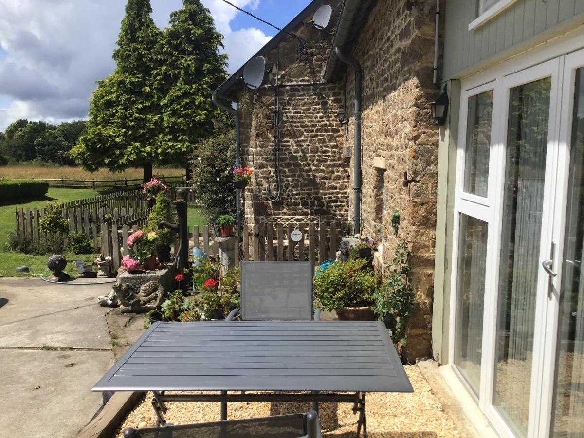 Buais-les-Monts La Ville - Les Petits Champs Bed & Breakfast エクステリア 写真