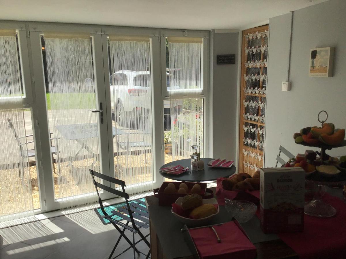 Buais-les-Monts La Ville - Les Petits Champs Bed & Breakfast エクステリア 写真