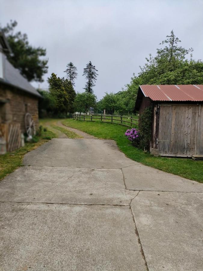 Buais-les-Monts La Ville - Les Petits Champs Bed & Breakfast エクステリア 写真