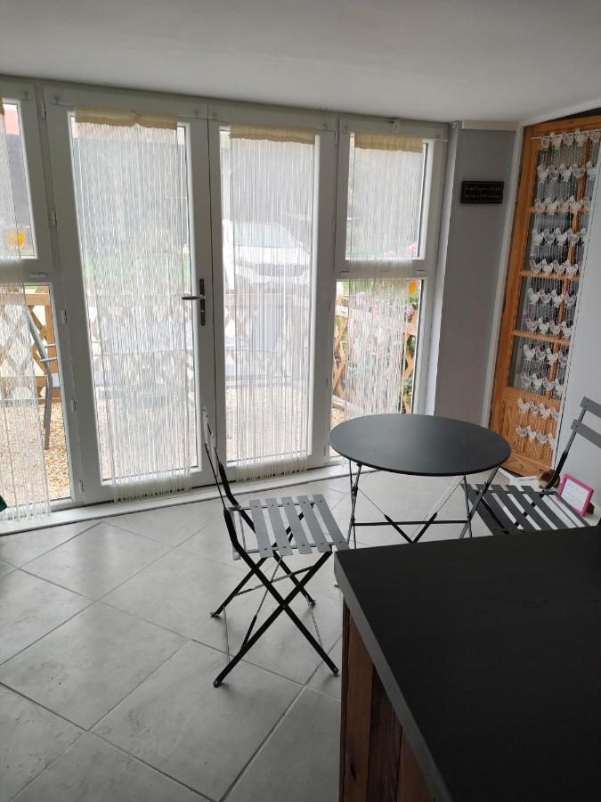 Buais-les-Monts La Ville - Les Petits Champs Bed & Breakfast エクステリア 写真